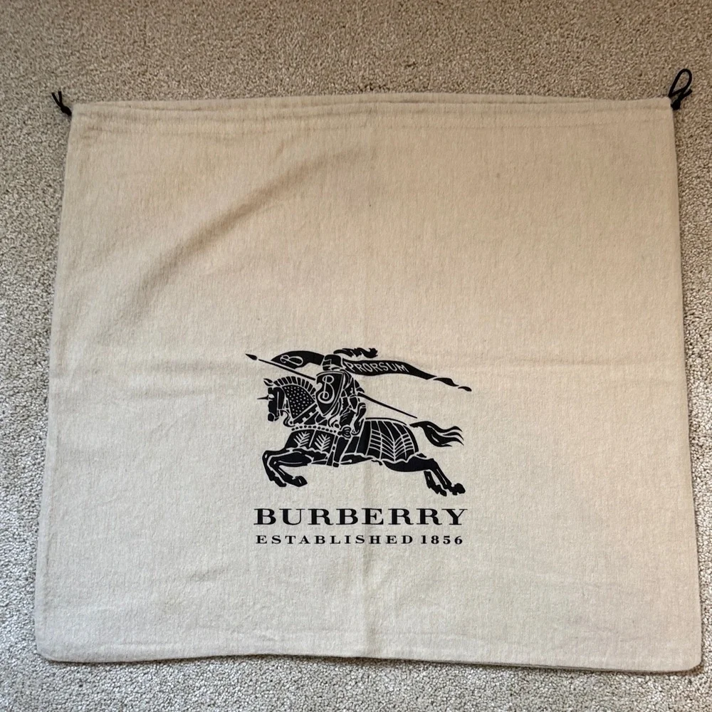 Burberry Beige Logo Dust Bag - Picture 1 of 3